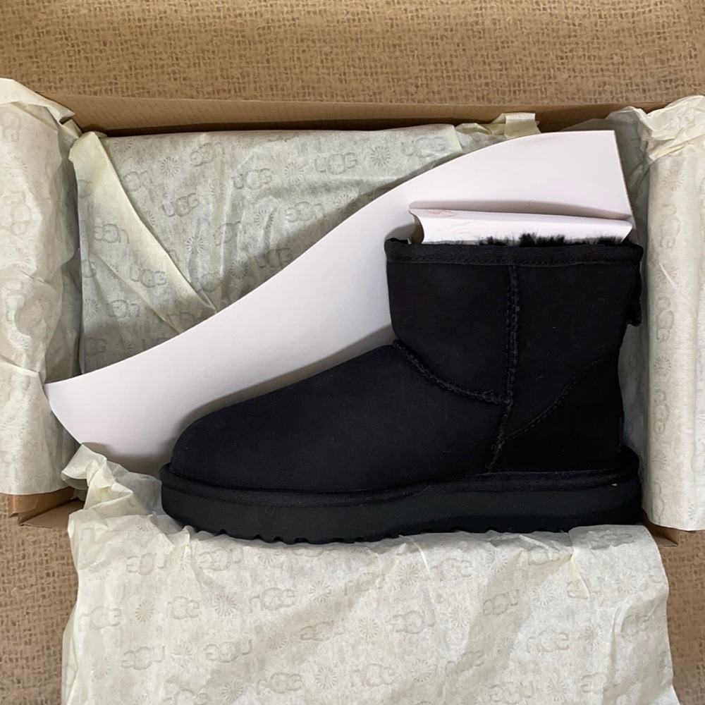 UGG Boot - Classic Mini II